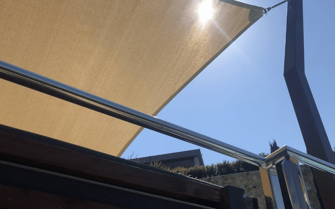 La Importancia de la Protección Solar en los Toldos Vela a Medida en España