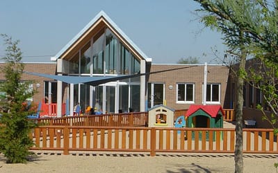 Why Choose a Custom Sail Awning for a School or Institute in Spain